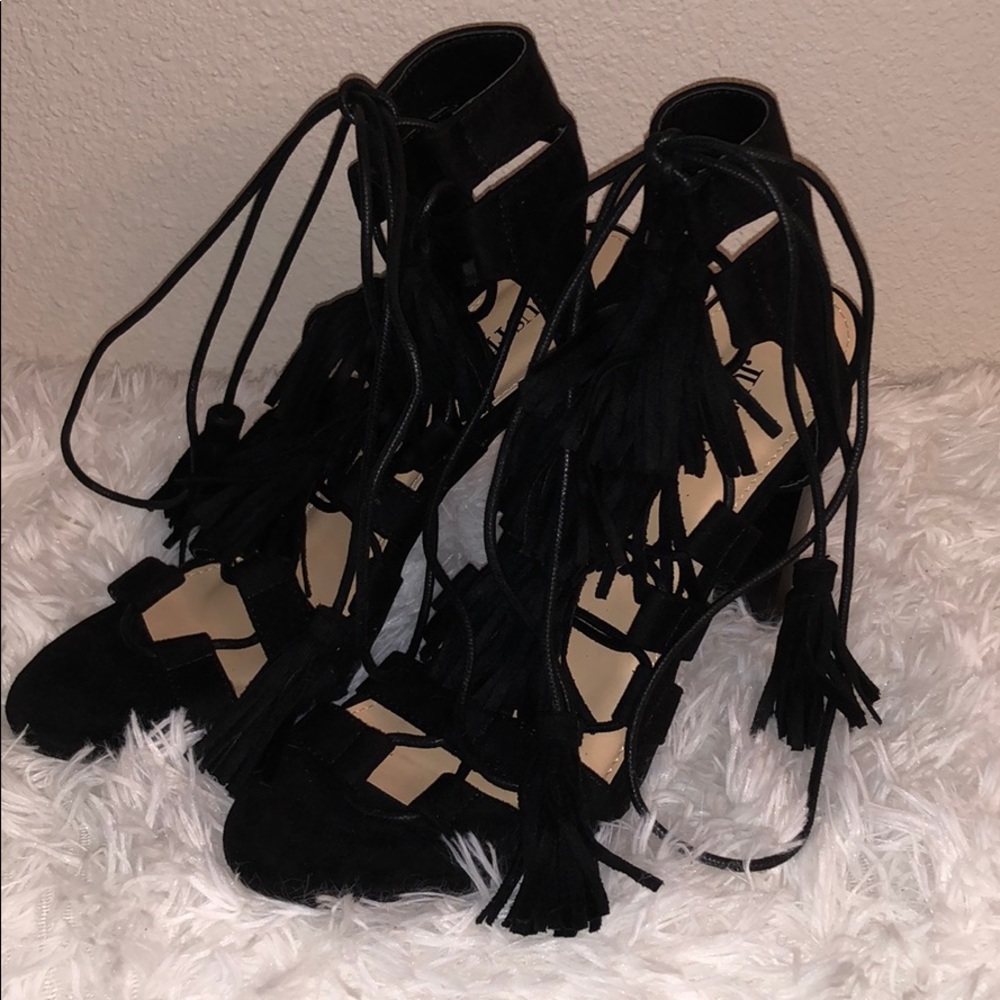 Black JustFab Heels w/ Tassels